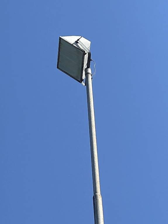 Lampade: Stadionbeleuchtung 6 Stk – Usato da Stans venduto da Benzen