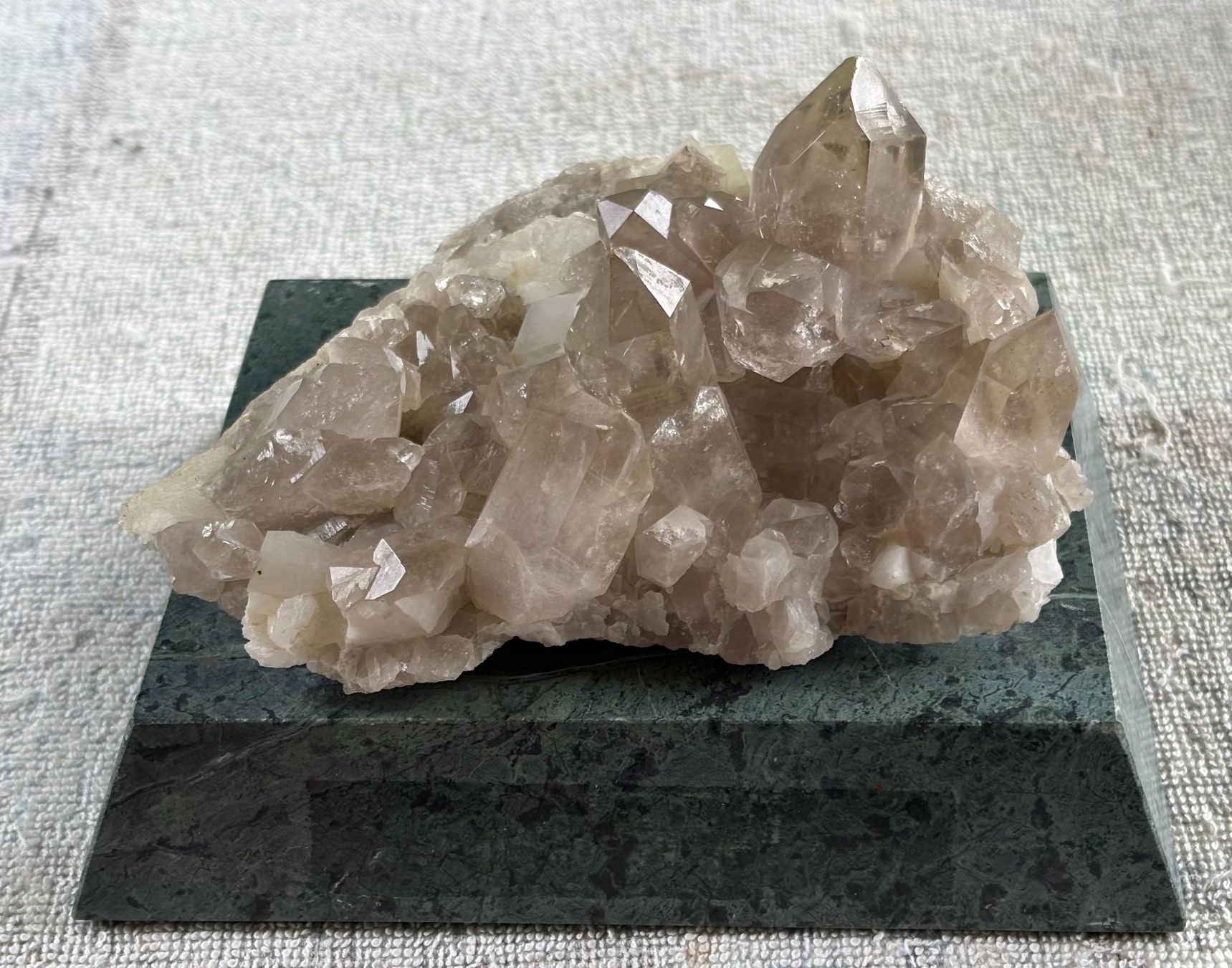 Minerali & Pietre curative: MINERAL AUF MARMORSOCKEL – Usato da Ostermundigen venduto da crazy-horse-1840 3