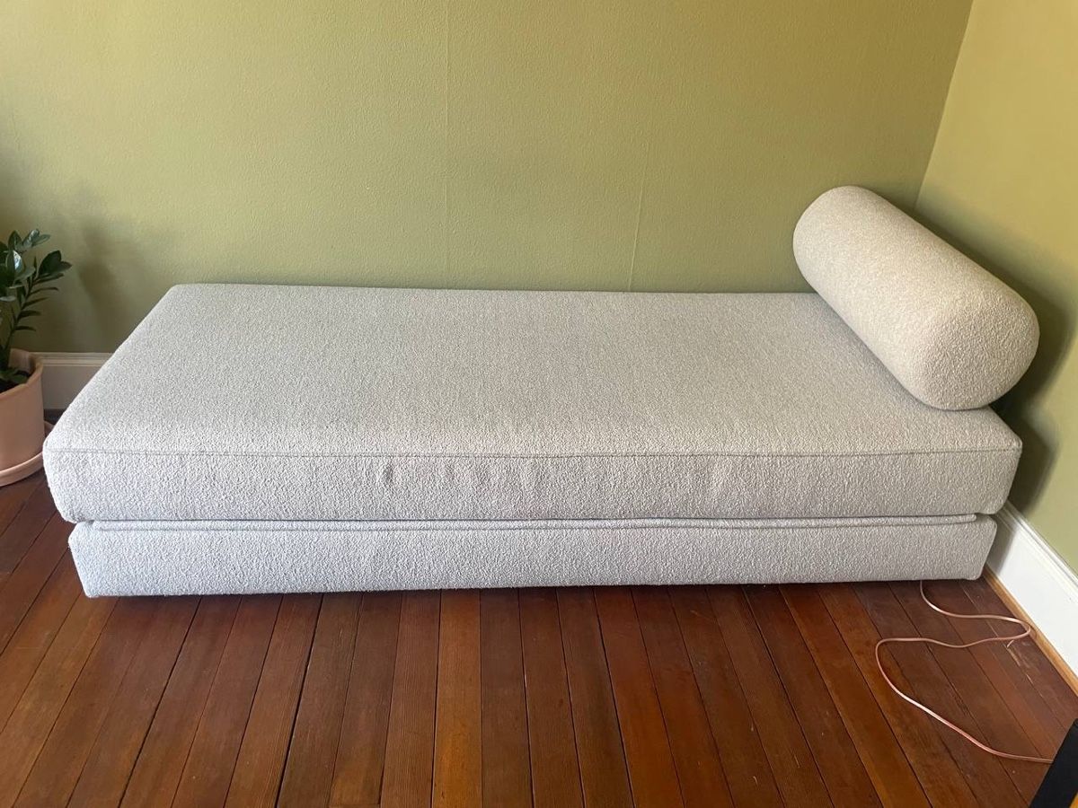 Sofas: Bettsofa mit Stoffbezug von BYYU – D'occasion à Zürich par jan_wd6t 2