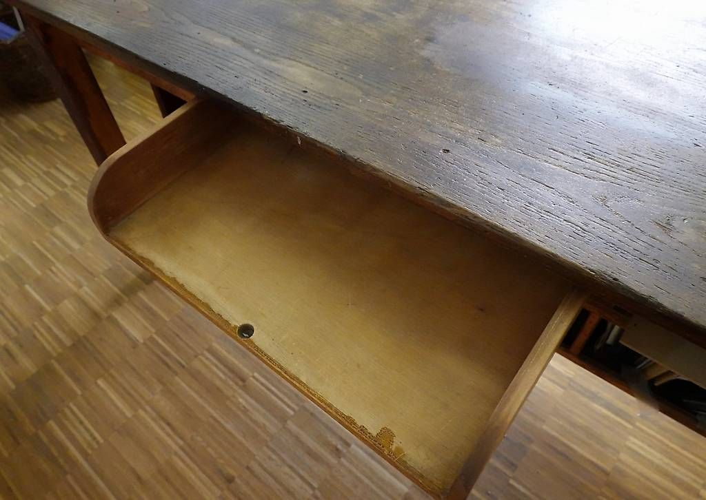 Allestimento di negozi e stand fieristici: Verkaufstresen – Usato da Zürich venduto da Bucaneve38 3