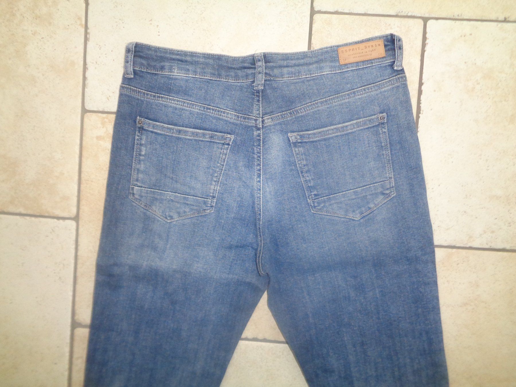 Esprit Jeans: Jeans  Esprit  Grösse W28 – Usato da Kreuzlingen venduto da Robi-2003 4