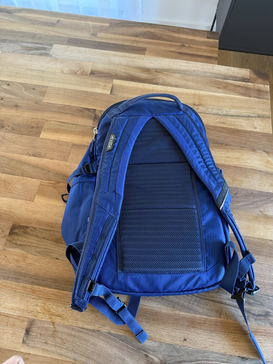 Ogio Zaini: OGIO Rucksack blau – Usato da Wettingen venduto da VF1993 6