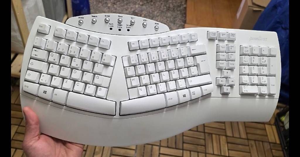 Tastaturen: Ergonomische Tastatur – Gebraucht aus Zürich von emw_cpq8
