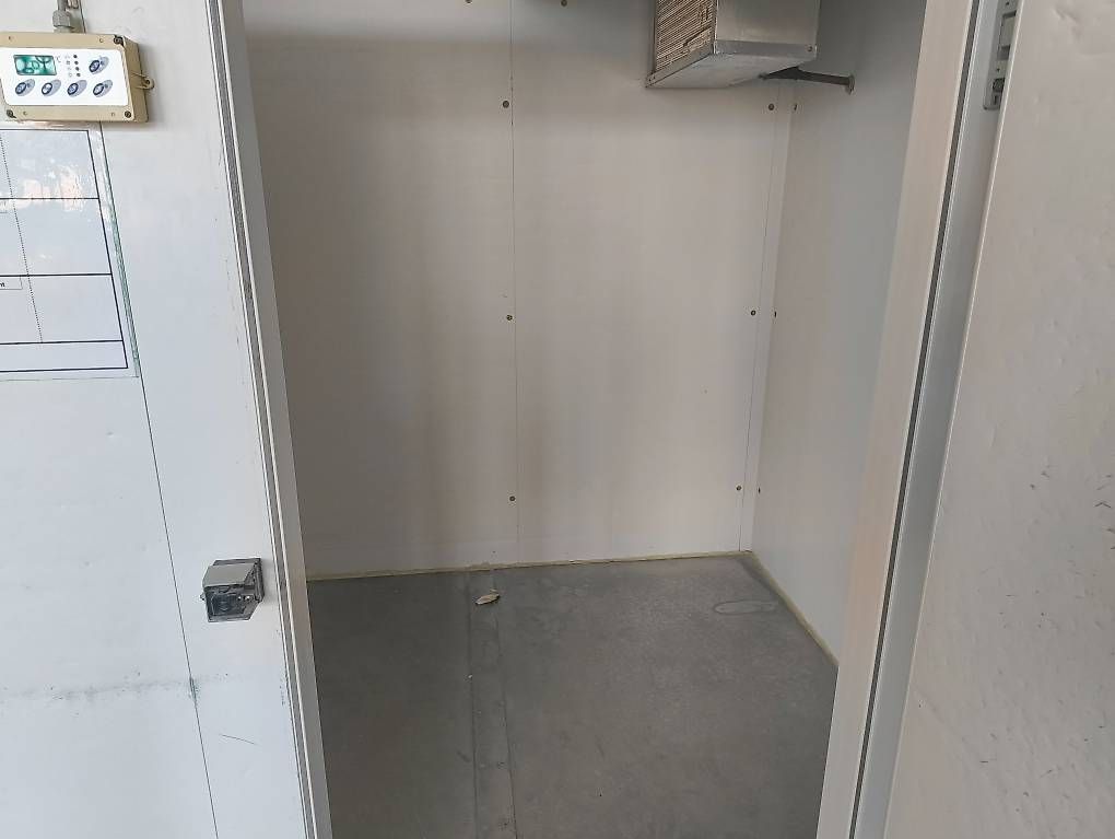 Frigoriferi: Chambre froide – Usato da Tavannes venduto da J-P01 3