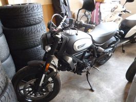 Ducati Scrambler Iron Dark