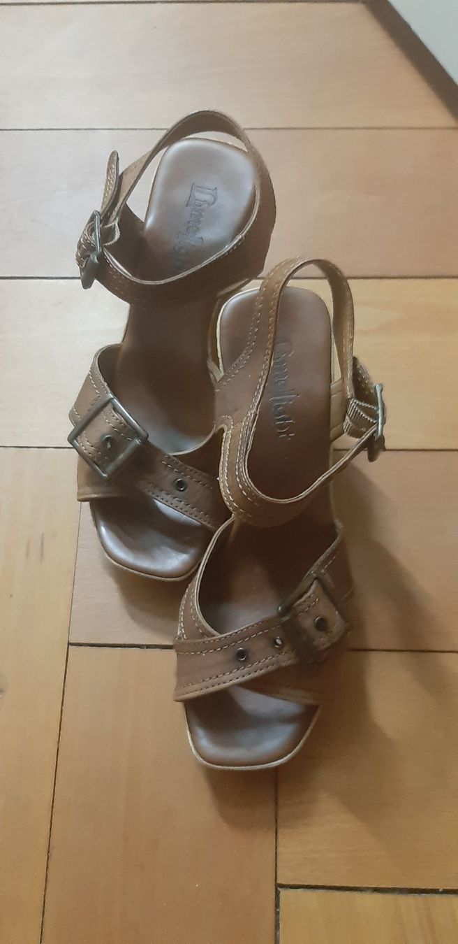 Damenschuhe: Braune Sandalen mit Keilabsatz, Gr. 37 – Neu und originalverpackt aus Zürich von Venecia25 7