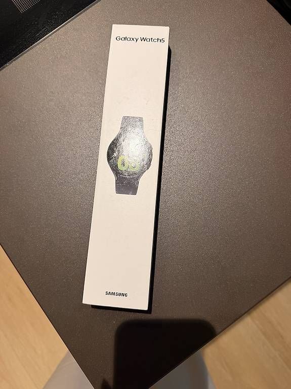 Smartwatch: Samsung Galaxy Watch5  Neu & originalverpackt – Usato da Frick venduto da Sandy_0610 1
