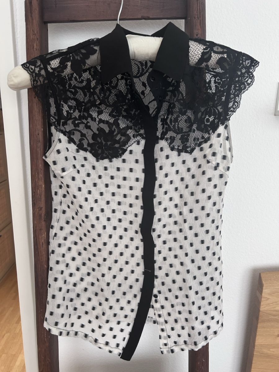 Guess Camicette: Wunderschöne Sommerbluse von Guess, Gr. S – Usato da Reinach BL venduto da FamElla