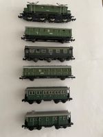 Minitrix Spur N Lok mit 5 Wagen