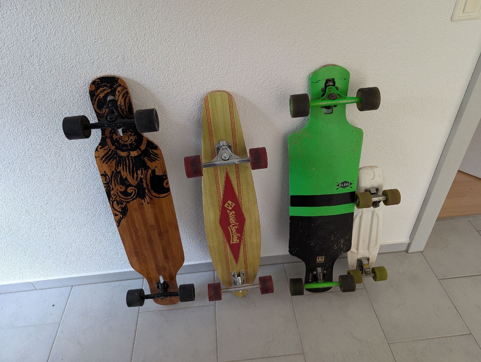 Skateboards: Pro Longboard / penny board 15chf oder 50chf für alle – Gebraucht aus Goldau von sil_77mc