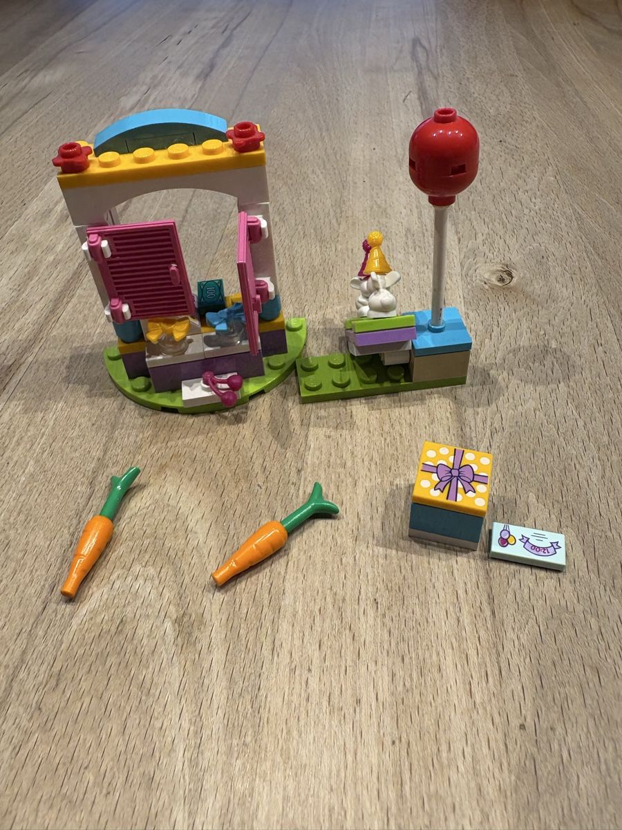 Lego Giocattoli: Lego Friends Party Geschenkladen – Usato da Baar venduto da remak37 1