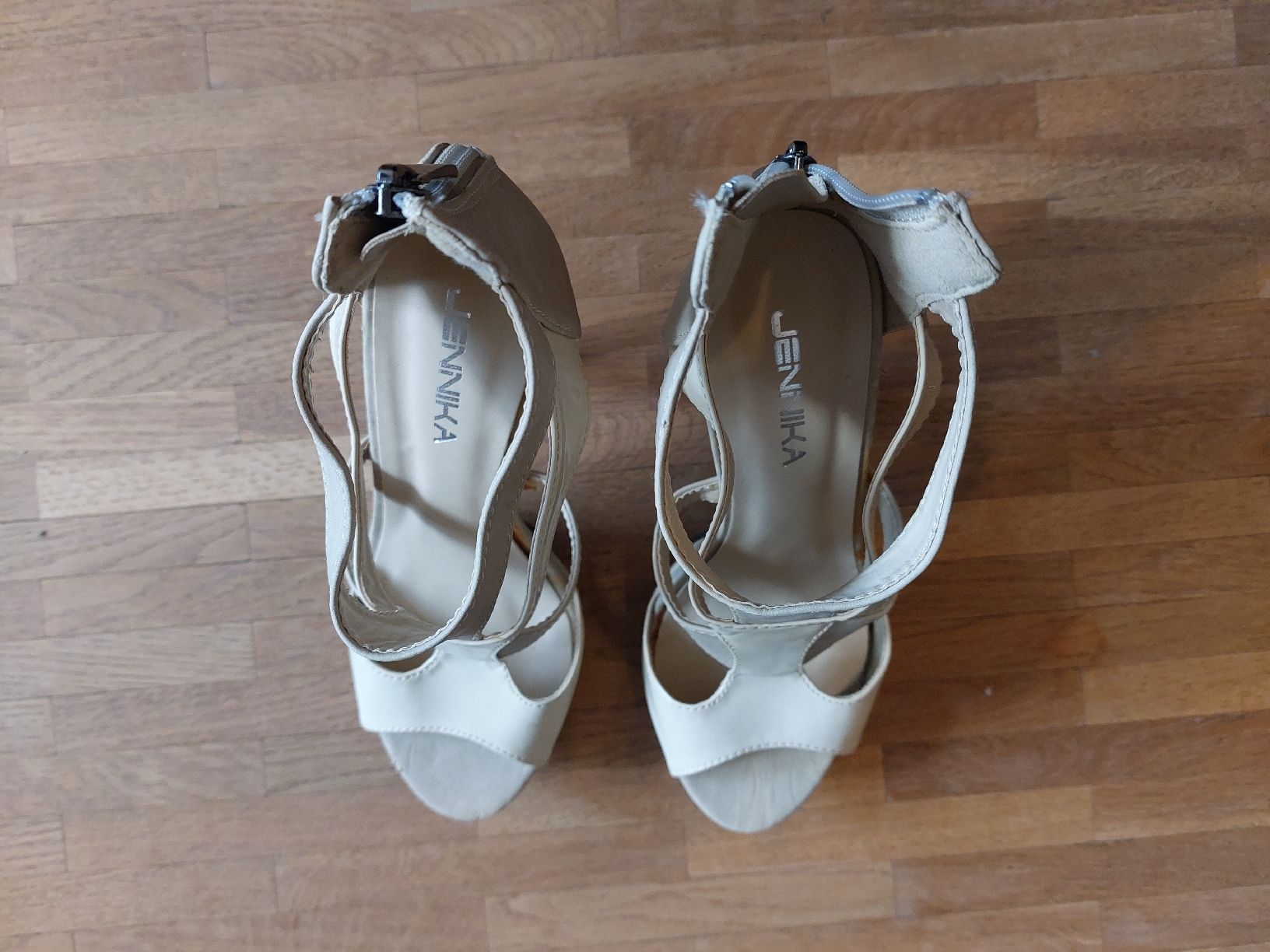 Scarpe da donna: High Heels Gr. 35 – Nuovo (secondo la descrizione) da Zürich venduto da Esmeralda86 3