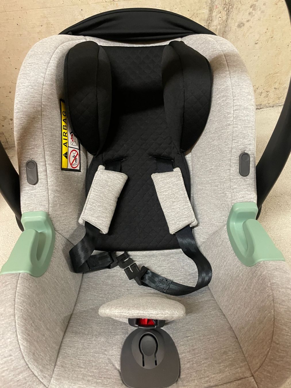 ABC Design Sièges auto: ABC Design Tulip Babyschale – D'occasion à Zürich par holzhuesler 4