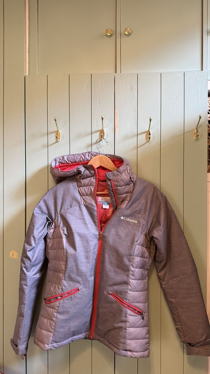 Columbia Giacche: Graue Columbia Damen Ski Jacke – Usato da Meiringen venduto da chillinchili