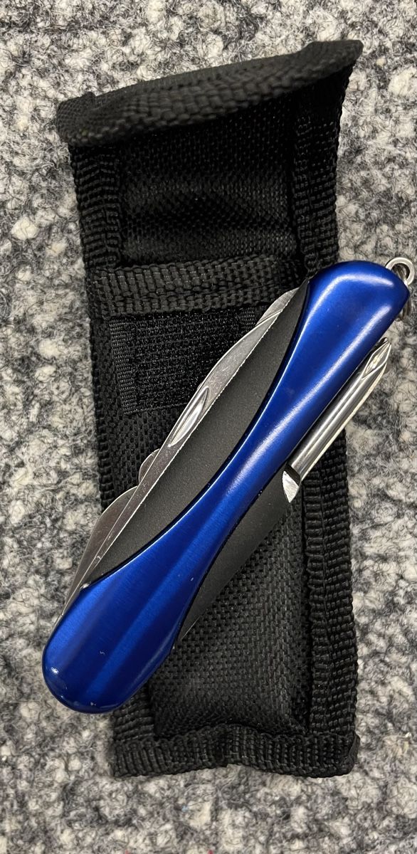 Coltelli tascabile: Praktisches Sackmesser mit Etui, Neu,! – Nuovo e nell'imballaggio originale da Au ZH venduto da Jaggy4