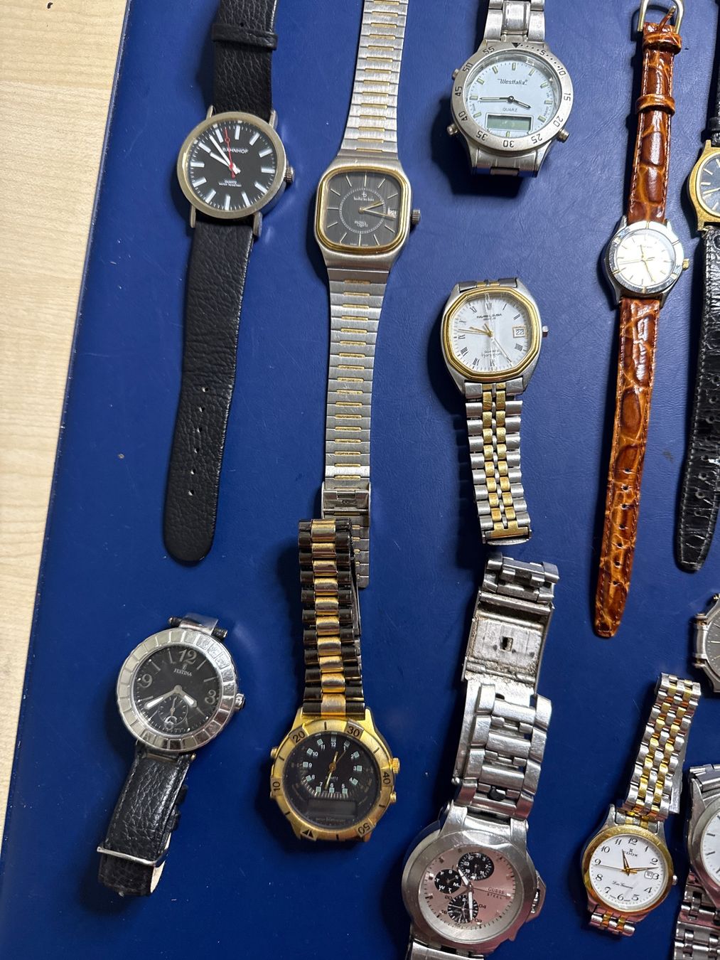 Montres: Uhrenlot unkontrolliert – Défectueux à Pfeffingen par Allhandelklgwatches 1