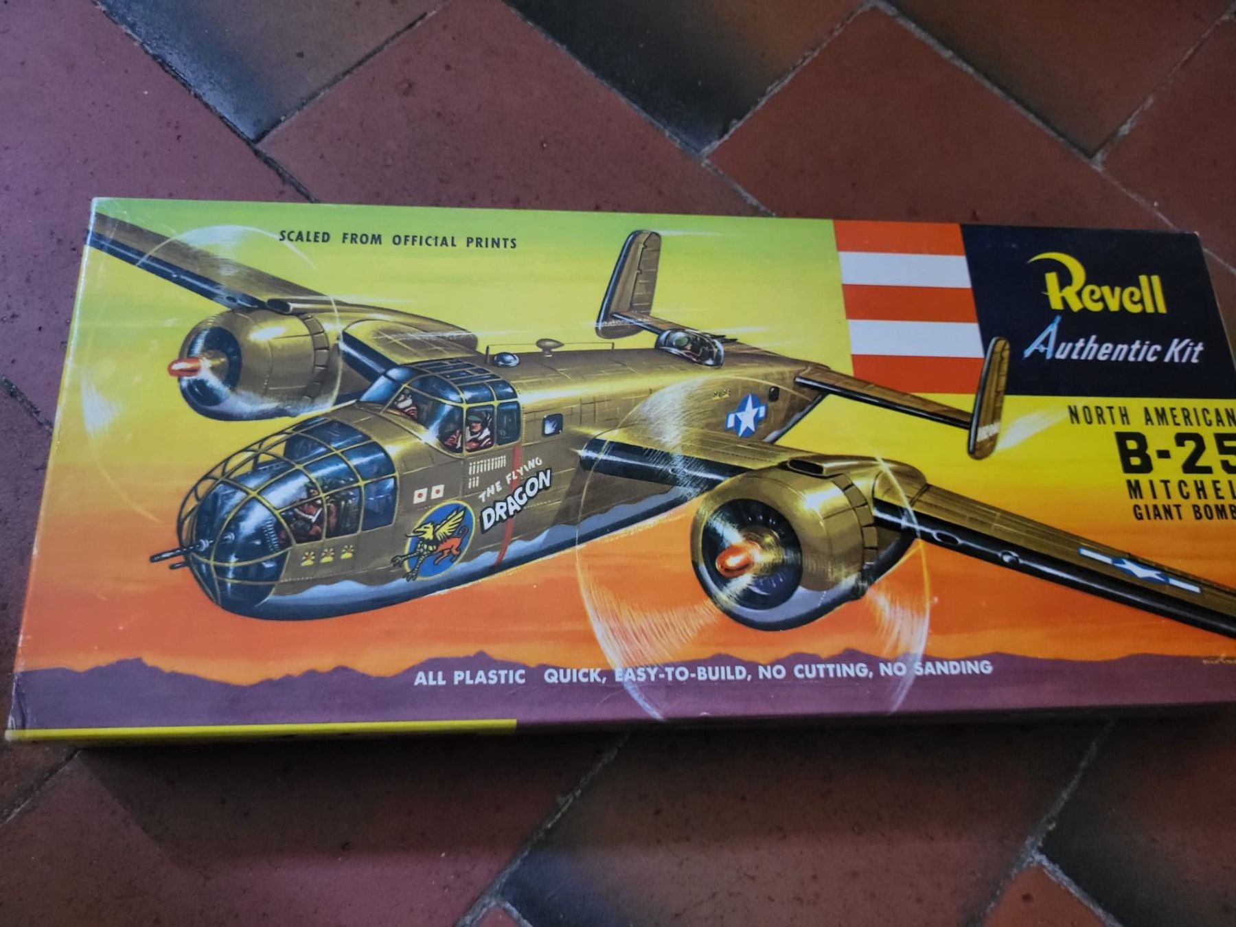 Revell Modellbausätze & Standmodelle: REVELL B25 Mitchel aus die 50er – Gebraucht aus Sonceboz-Sombeval von ant_cd5j