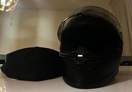 Helm mit abgedunkeltem + hellem Visier zu verkaufen