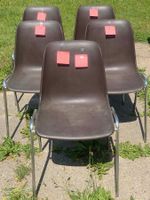 Lot de 5 chaises brunes (2)