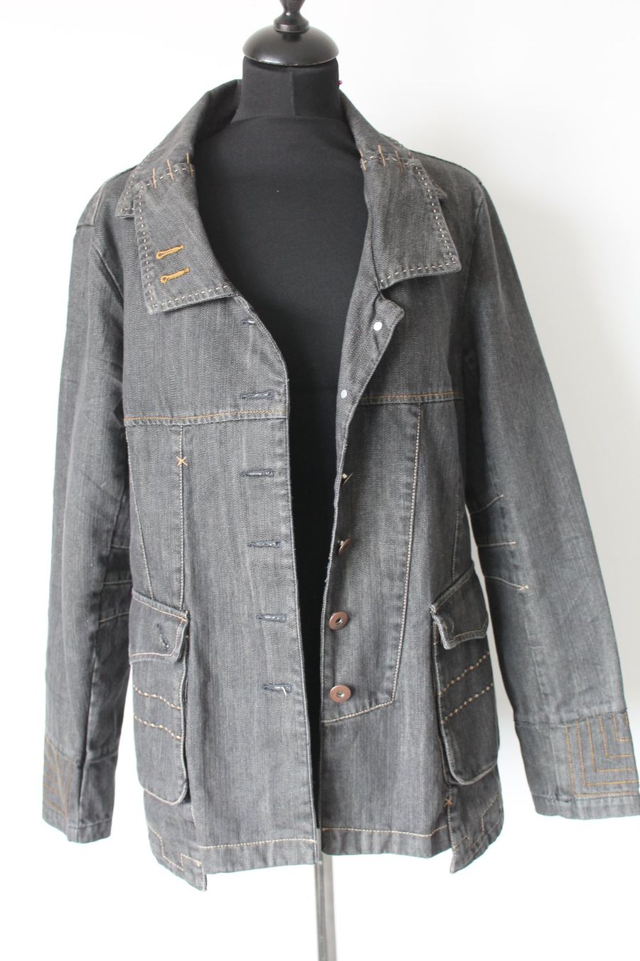 Giacche: Veste en jeans taille 40 – Usato da Chez-le-Bart venduto da jasse 2