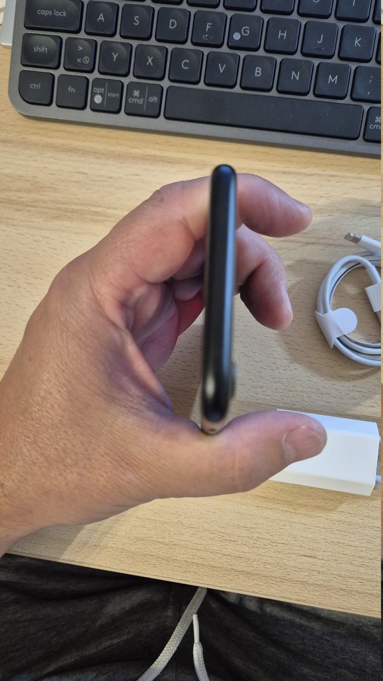 Apple Telefoni cellulari / Smartphones: iPhone 7 32GB Space Gray 3024 Akku 95% – Usato da Münchenbuchsee venduto da MV_Solutions 6