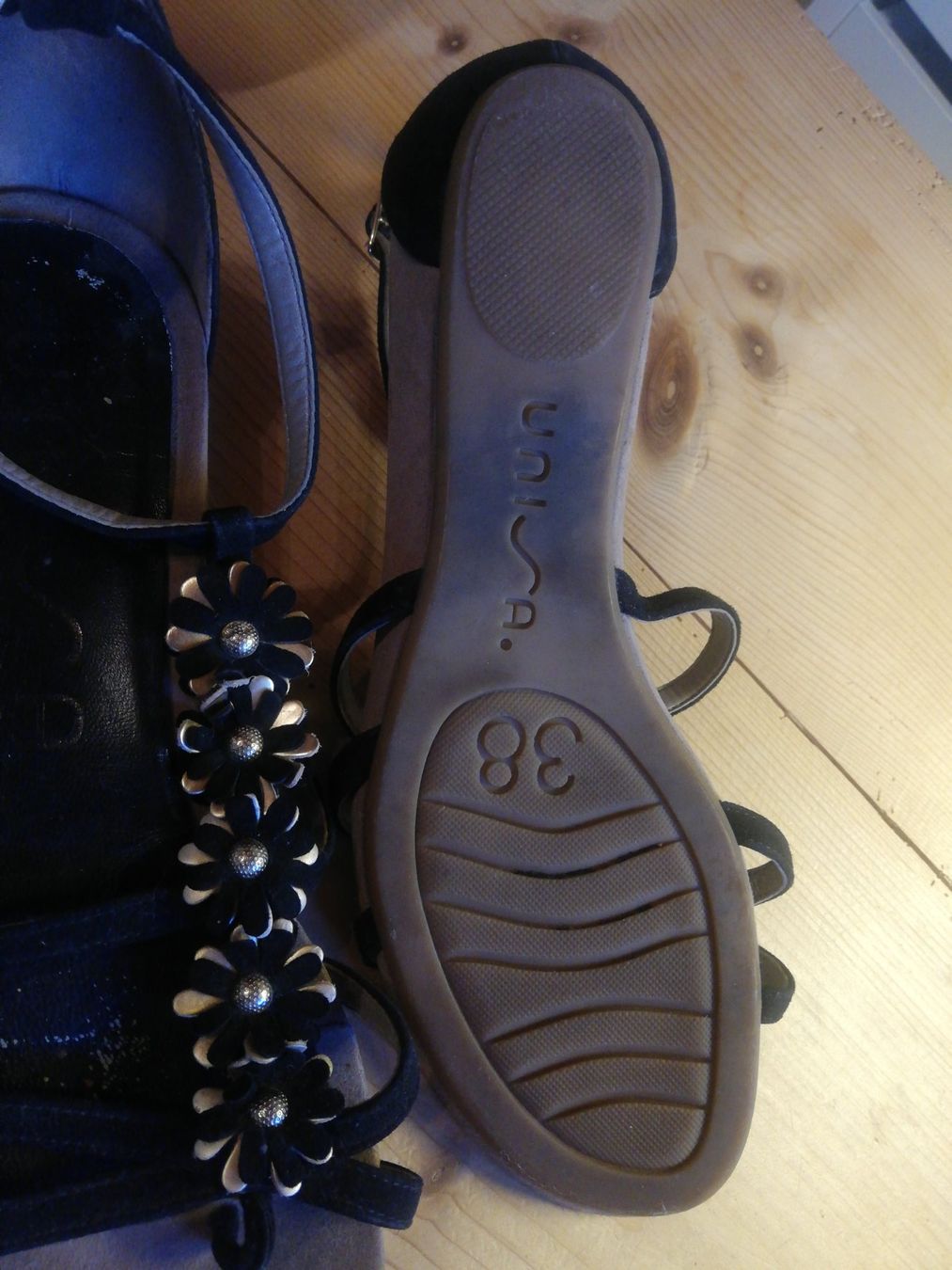 Unisa Scarpe da donna: Sandalen – Usato da Berg (Dägerlen) venduto da Cheepa 2