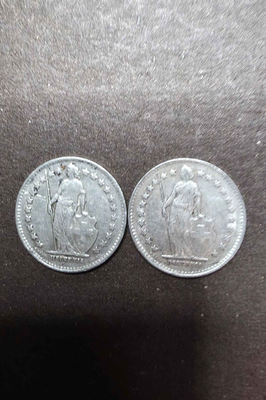 Tutti le monete: 2 Silbermünzen 1/2 Franken 1948 – Usato da Filzbach venduto da Cschufi 1