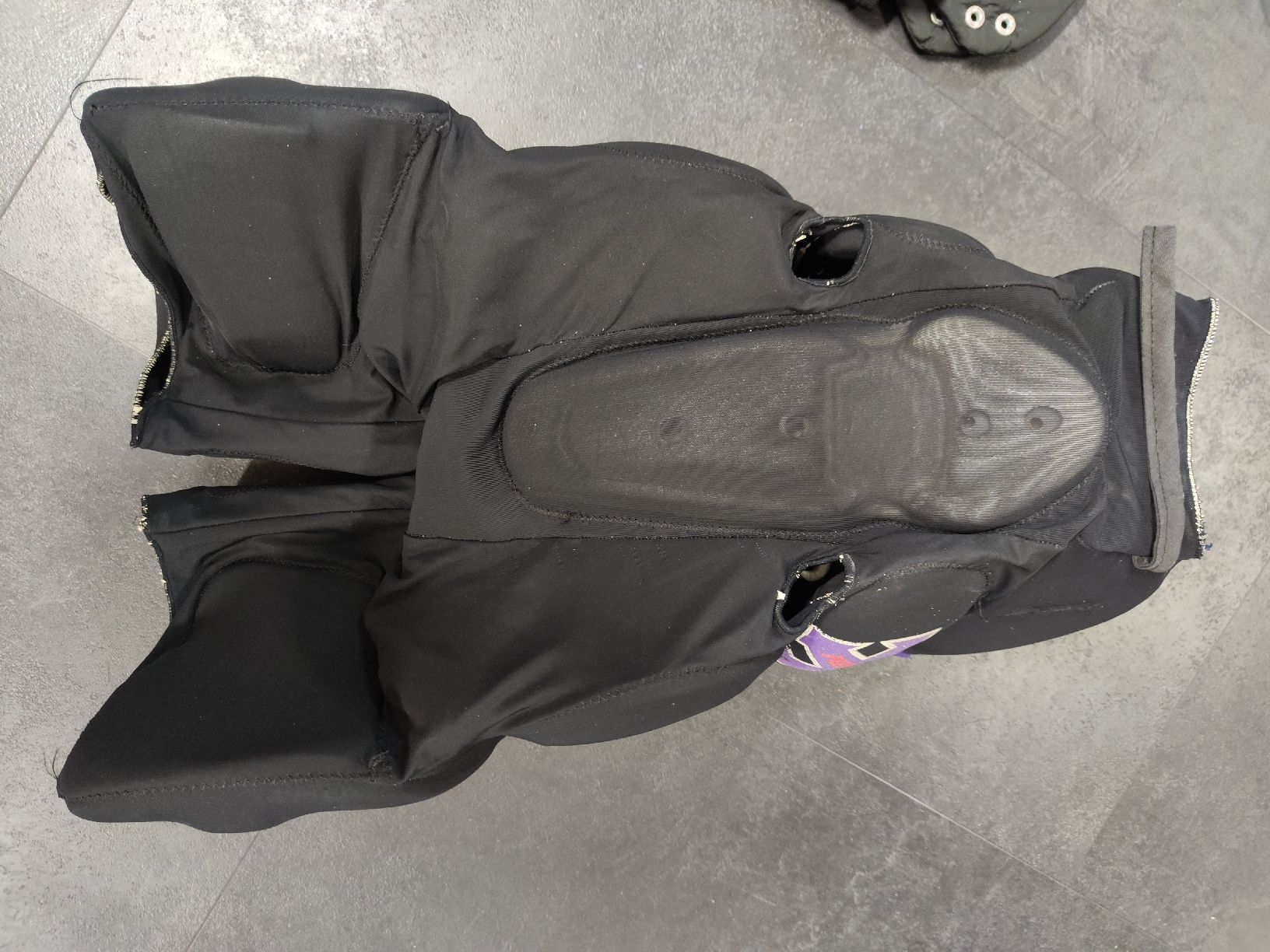 Pantaloni: *** Eishockey Hose *** – Usato da Othmarsingen venduto da Othm13 3