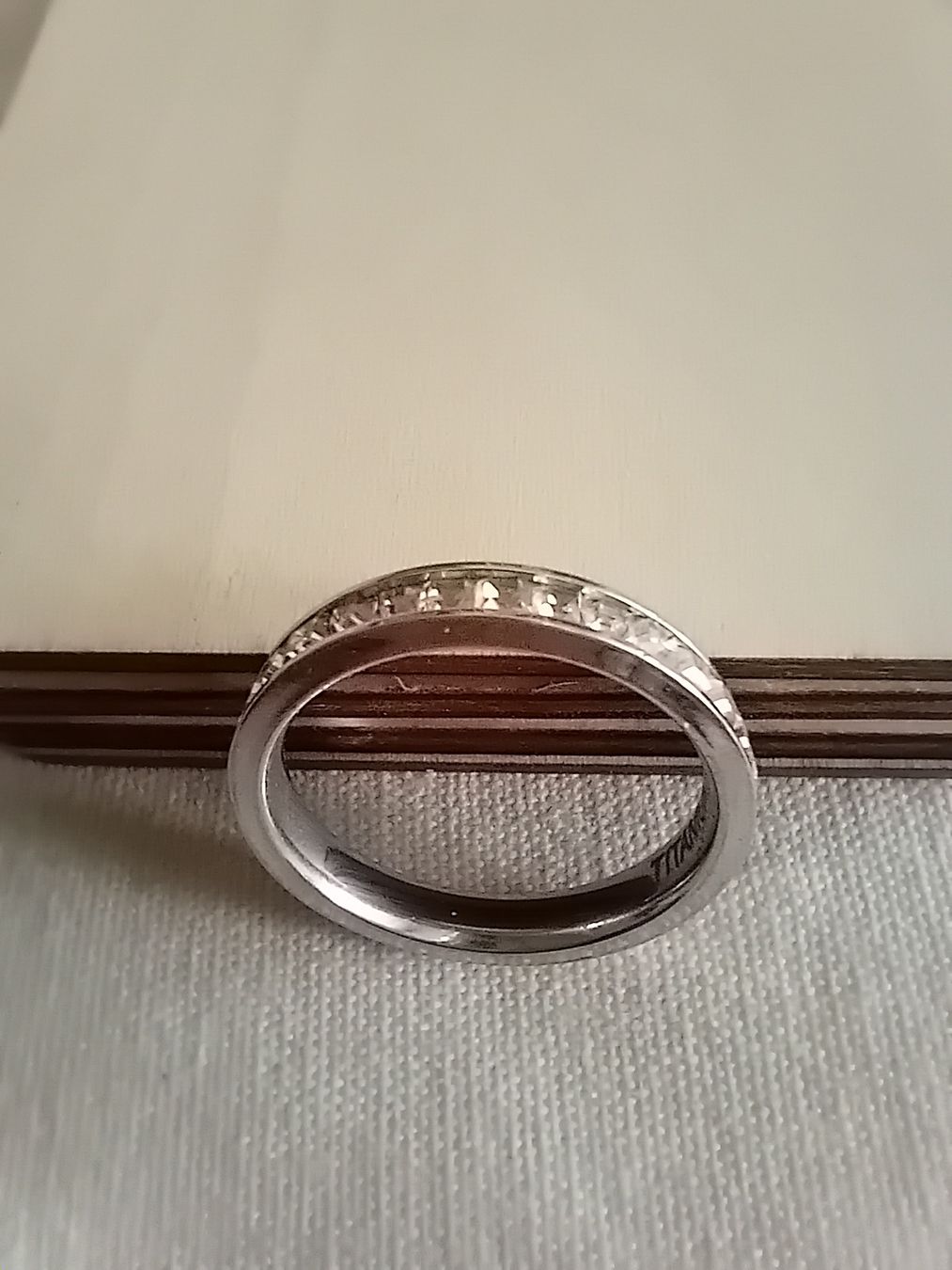 Anelli: Ring mit Zirkonia Steinen – Nuovo (secondo la descrizione) da Burgdorf venduto da carodesign1 1