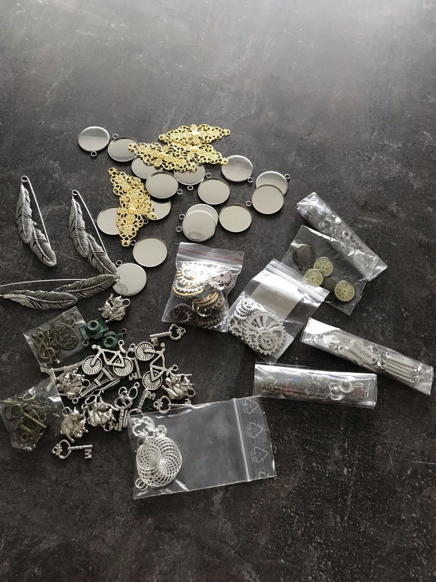 Kit bricolage: Verschiedenes zum basteln oder so..Lot neu – Nuovo e nell'imballaggio originale da Subingen venduto da Bea8