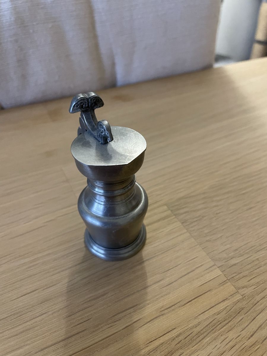 Temperini: Antike Bleistiftspitzer, 3 Oldtimer Autos +Grammophon – Usato da Aarau Rohr venduto da keedom 2