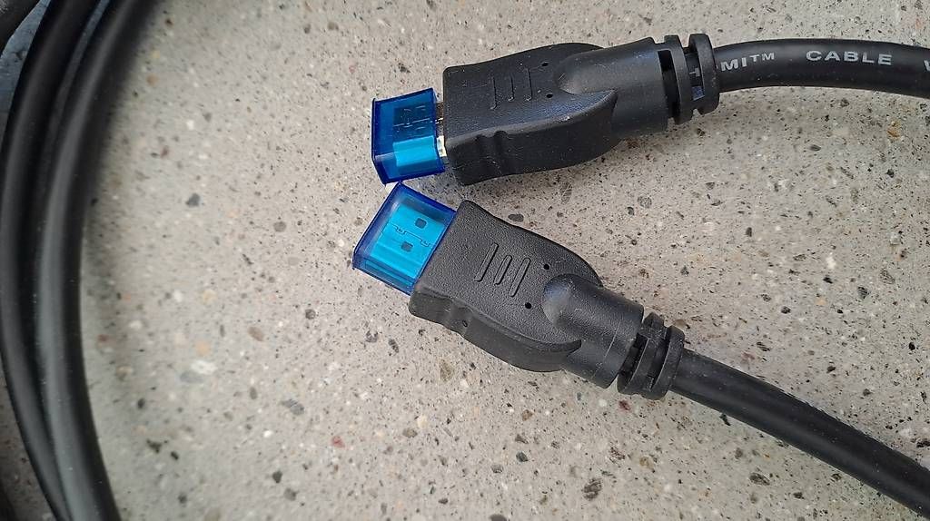 Câbles: HDMI Kabel 10m – D'occasion à Dulliken par phm_5rtt