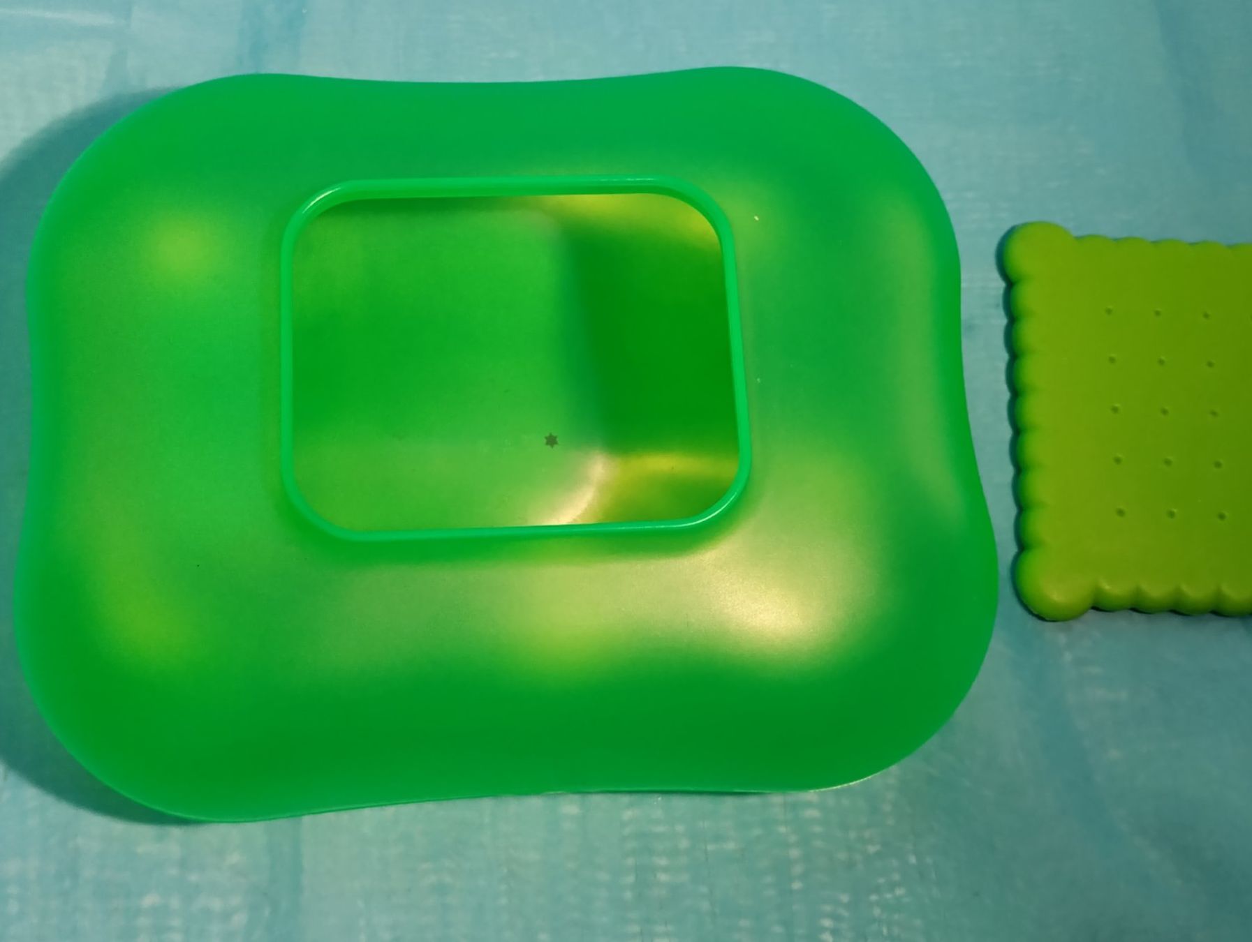 Alessi Contenitori & Simili: Alessi Biscuit Box grün – Nuovo (secondo la descrizione) da Bellach venduto da JingleCherry 2