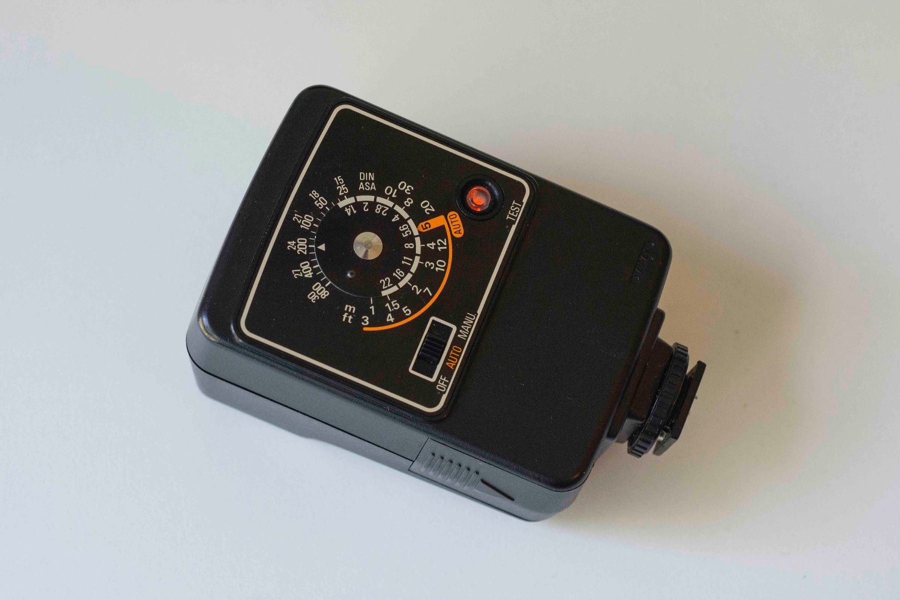 Flashs: Yashica CS-201 Blitz – D'occasion à Schwerzenbach par floridan 1