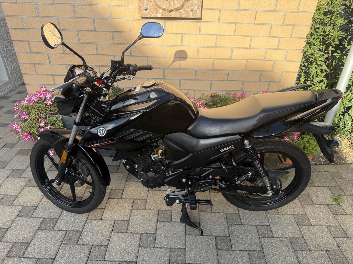 Yamaha Strada: Yamaha YS-125 – Usato da Egerkingen venduto da Commodore4ever