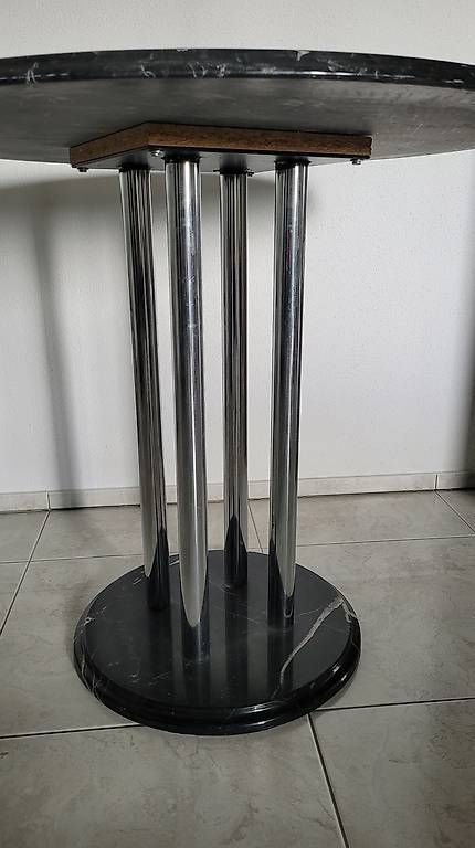 Tavoli: Marmortisch rund mit Chromgestell / Tisch rund – Usato da Zofingen venduto da Loop_ReSale 7