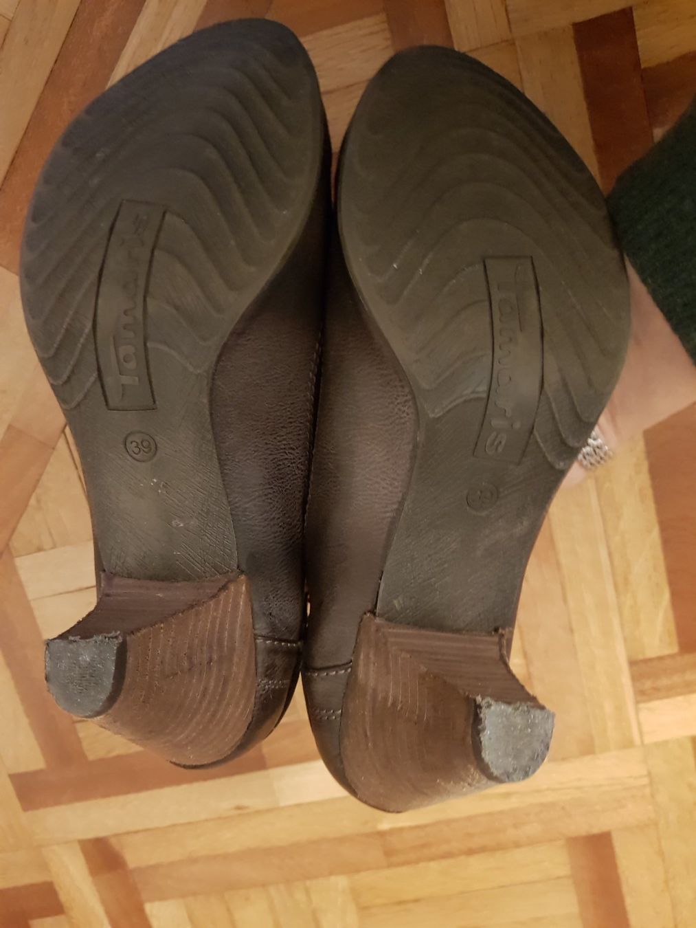 Tamaris Damenschuhe: Escarpins cuir marron TAMARIS 39 – Gebraucht aus Veyrier von sosozizou 5