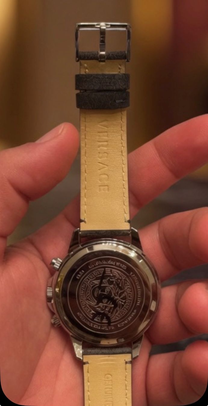 Versace Orologi: Orologio Versace – Nuovo (secondo la descrizione) da Riva San Vitale venduto da kej_6hj6 2