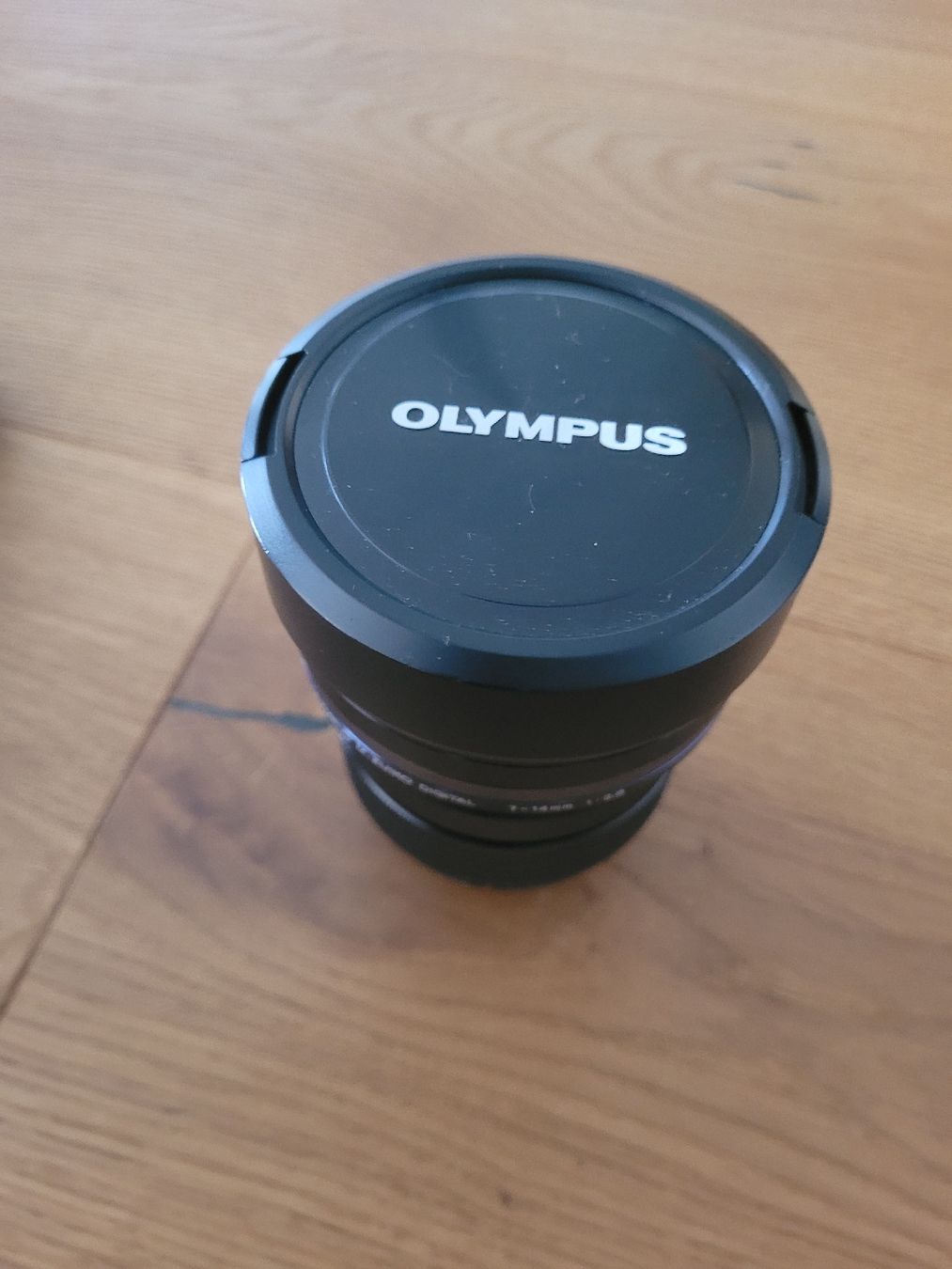 Olympus Objectifs: Olympus Weitwinkelobjektiv ED 7-14mm f/2.8 pro – D'occasion à Untersiggenthal par Swiss_cowgirl 1
