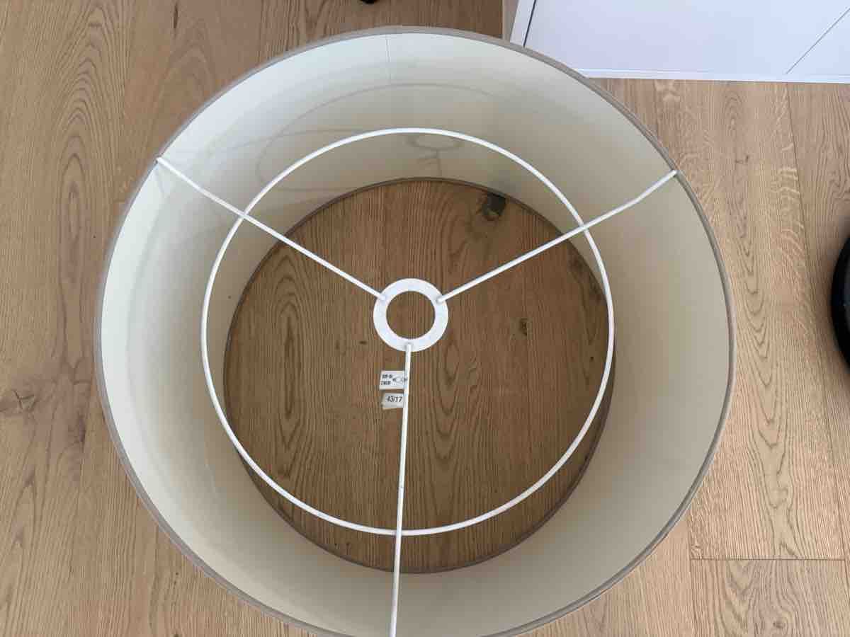 Lampen: Schwarze Bogenlampe mit Lampenschirm gebraucht – Gebraucht aus Boswil von ReyTiburon 4