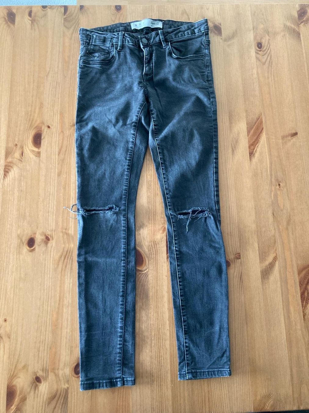 Jeans: schwarze Hose Grösse 38 – Nuovo (secondo la descrizione) da Heimenhausen venduto da ChliineBaeremani 2