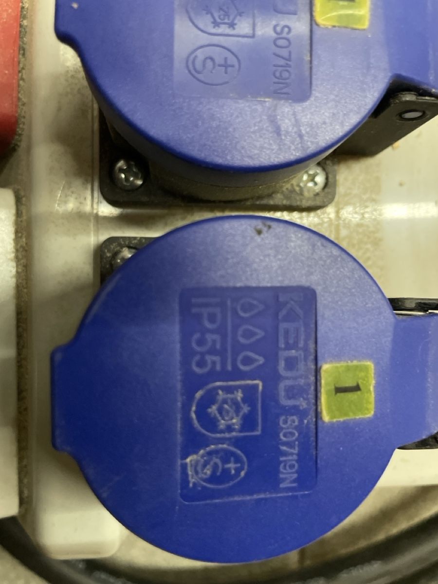 Elektrotechnik: Stromverteiler Baustromverteiler mit Kabel und Stecker – Gebraucht aus Turbenthal von Bucher61 1