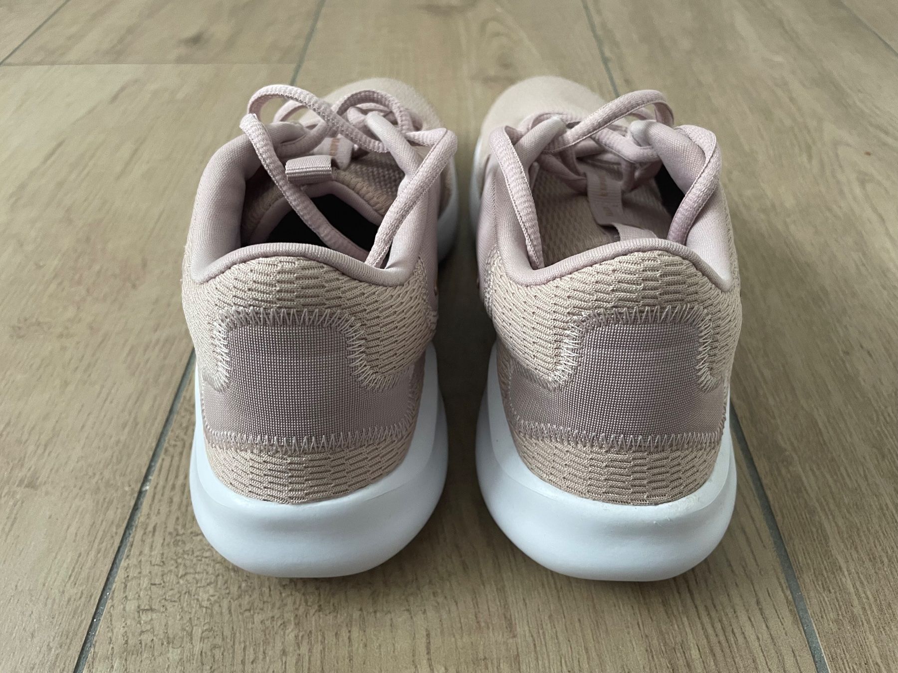 Nike Scarpe da donna: Nike Flex Gr. 38 NEU – Nuovo (secondo la descrizione) da Waltenschwil venduto da hansnine 2