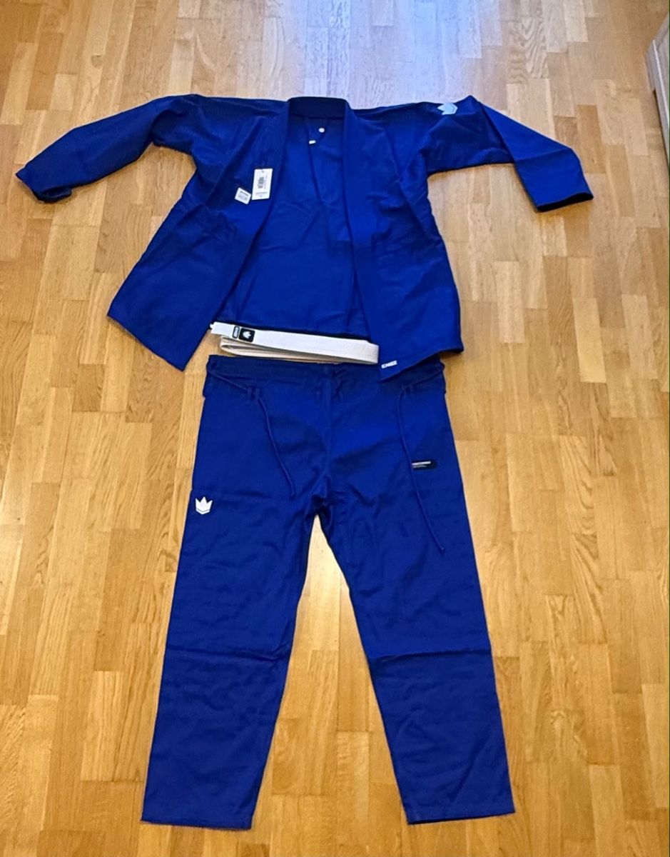 Arte internazionale: Kingz kimono/Gi BJJ  – Nuovo e nell'imballaggio originale da Lausanne venduto da ene_yf7n 1