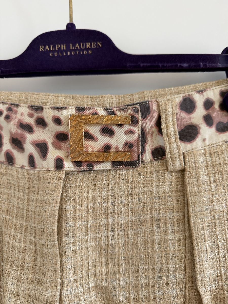 Roberto Cavalli Pantalons: Class Roberto Cavalli Shorts beige – D'occasion à Zürich par ana.vla 3