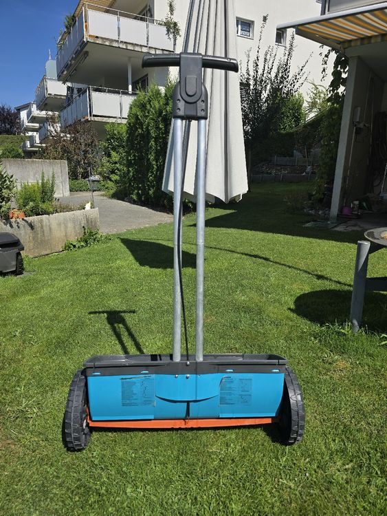 Gardena Streuwagen Gartenhelfer Düngerwagen 2