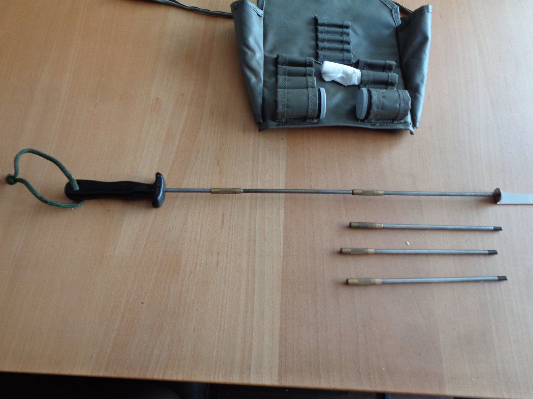 Schweizer Armee Tutti gli attrezzi: Putzzeug Sturmgewehr 57  Grillstock – Usato da Schmitten FR venduto da aargi49 2
