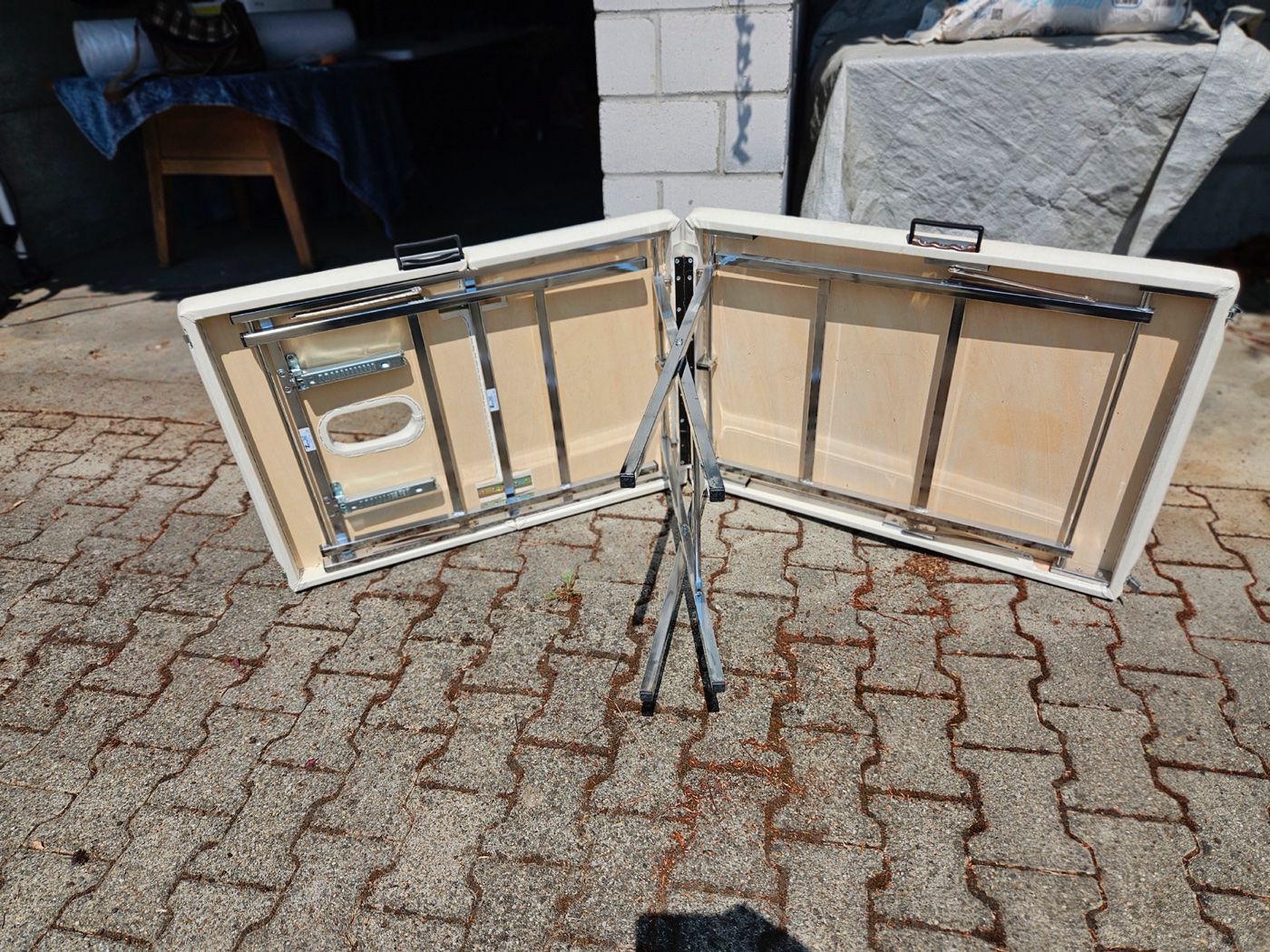 Sedie a sdraio: Mobile Massageliege aus einer TCM-Praxis – Usato da Brittnau venduto da dxf 2