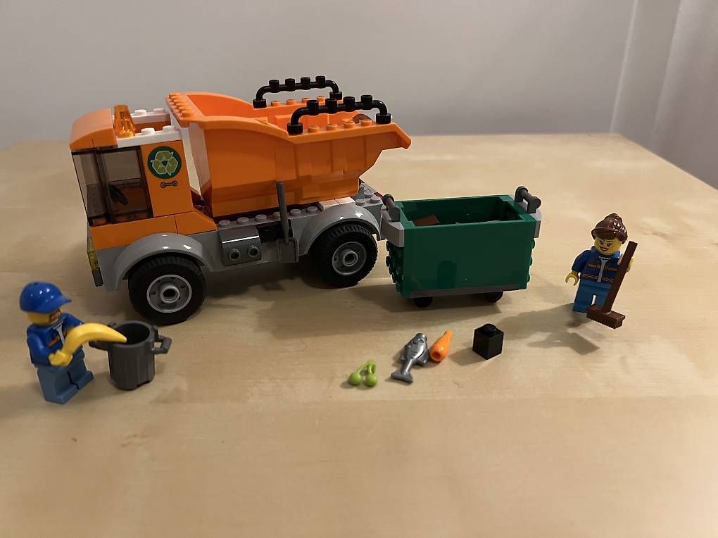 Kit di costruzioni: Lego City 60320 Müllauto – Usato da Zürich venduto da Voerny 2