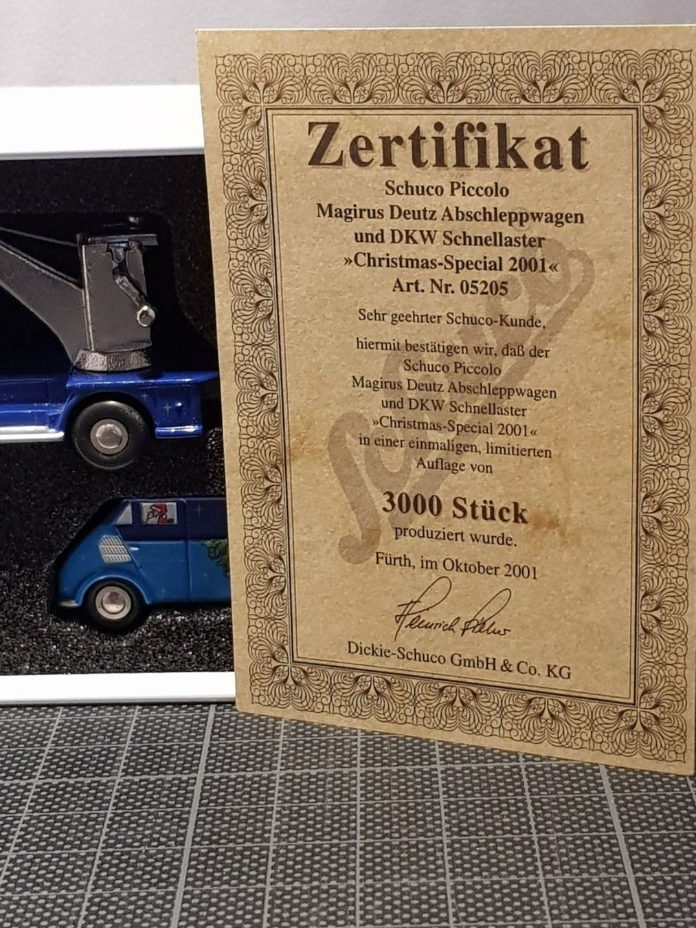 Magirus Modellini d'auto: Magirus Deutz - Schuco Christmas 2000 – Nuovo e nell'imballaggio originale da Chézard-St-Martin venduto da AlPat-Collections 4